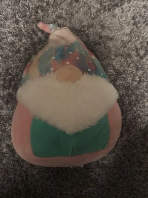 Färgglad Squishmallows  - En färgglad squishmellow! Perfekt om man vill ha något nytt gossedjur!💕