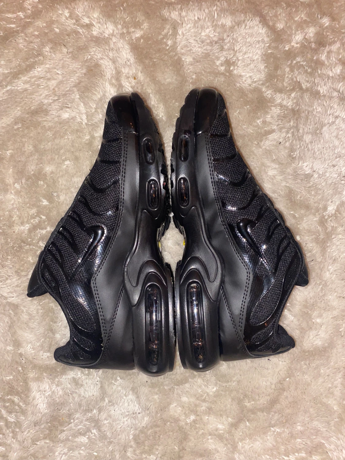 Nike Air Max Plus svarta sneakers