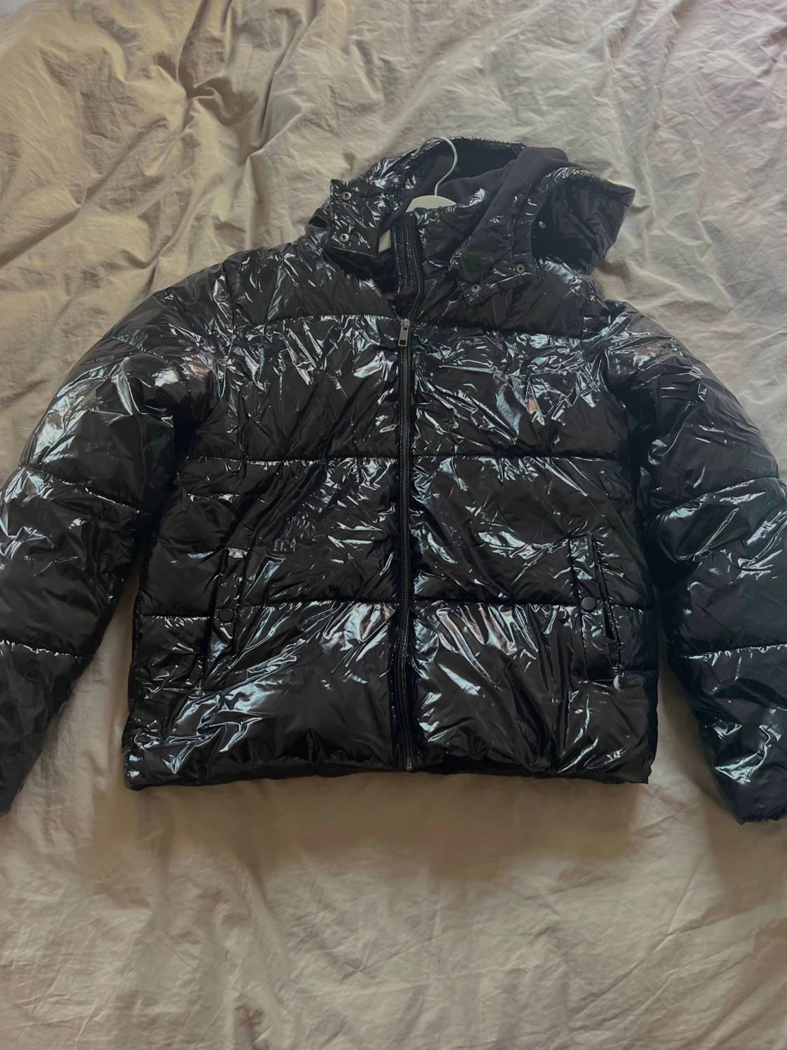 Everyday shiny puffer jacket från Nelly - 3