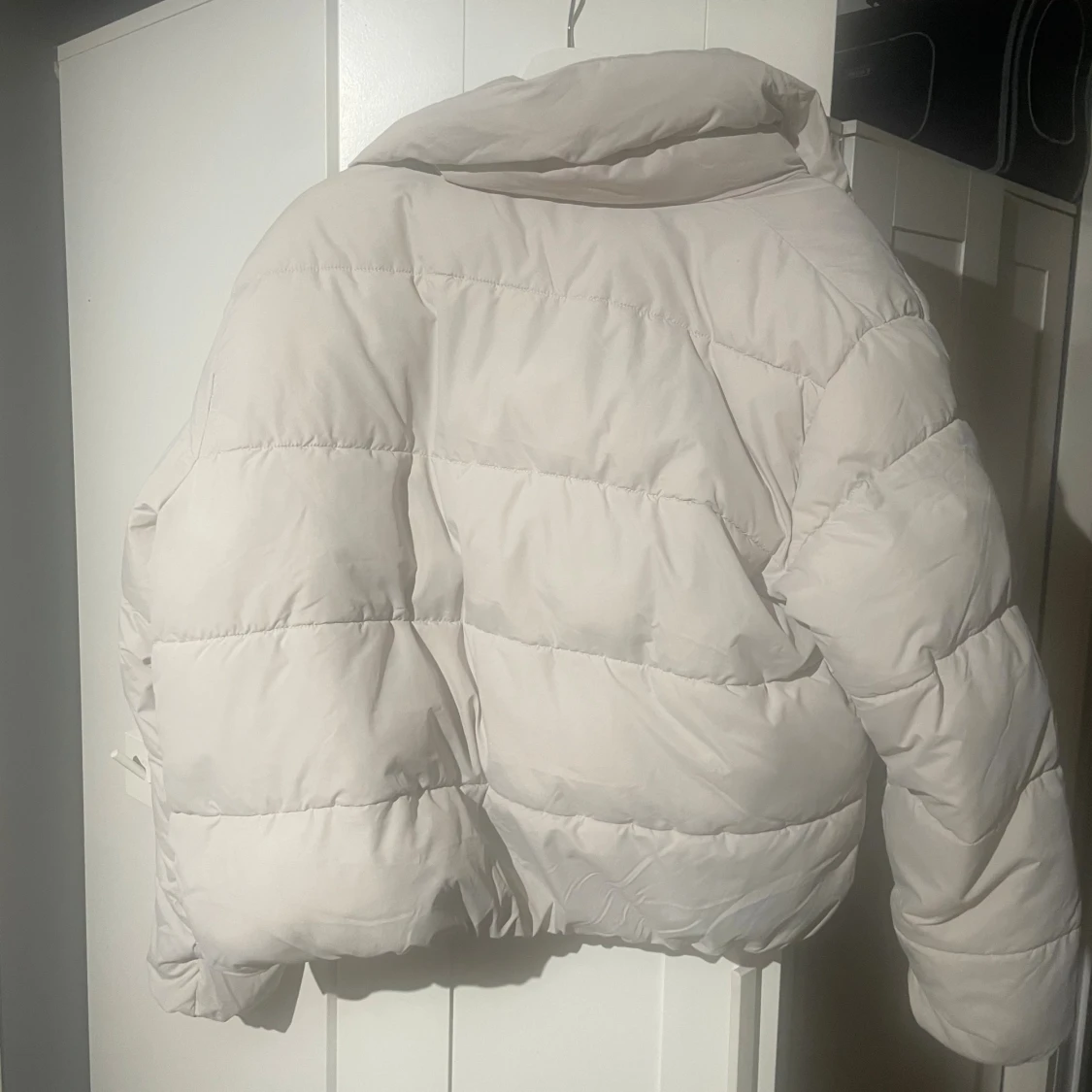 Beige pufferjacka från 157 - 1