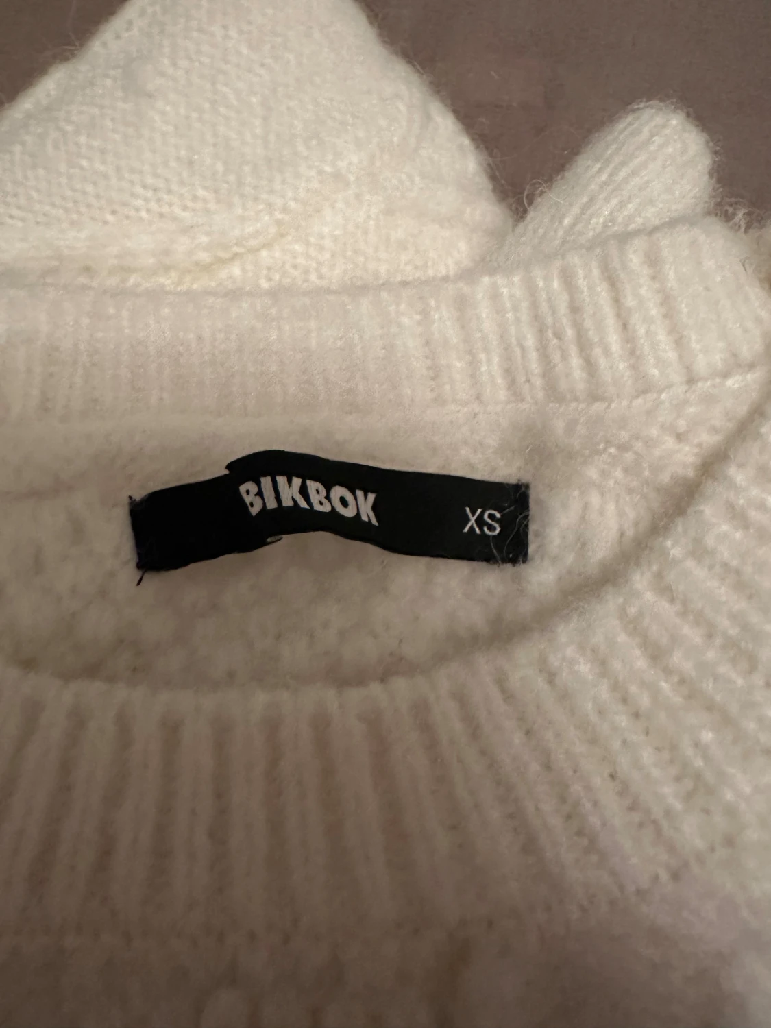 Vit stickat set från BikBok XS - 2