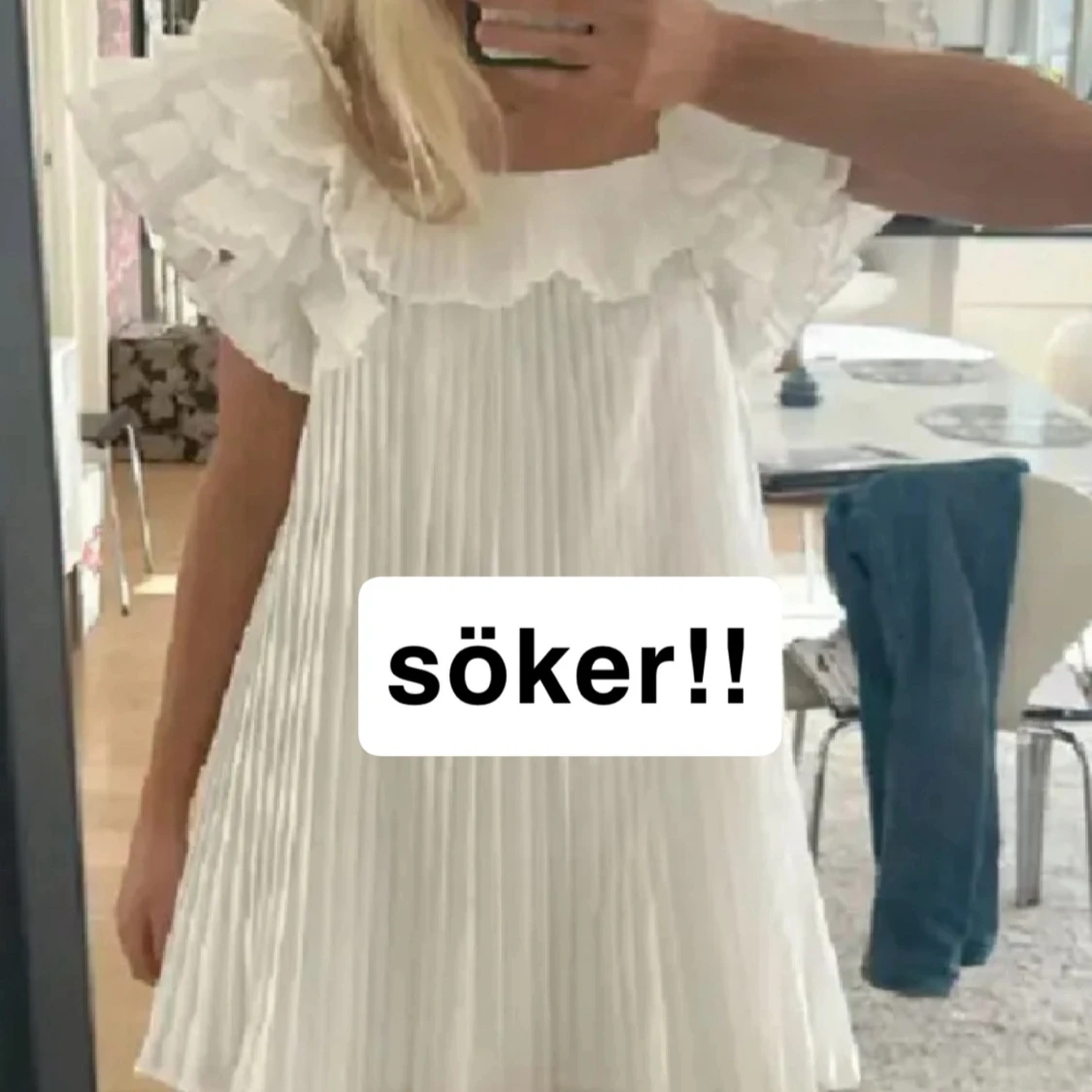 Söker denna zara klänningen!!!’