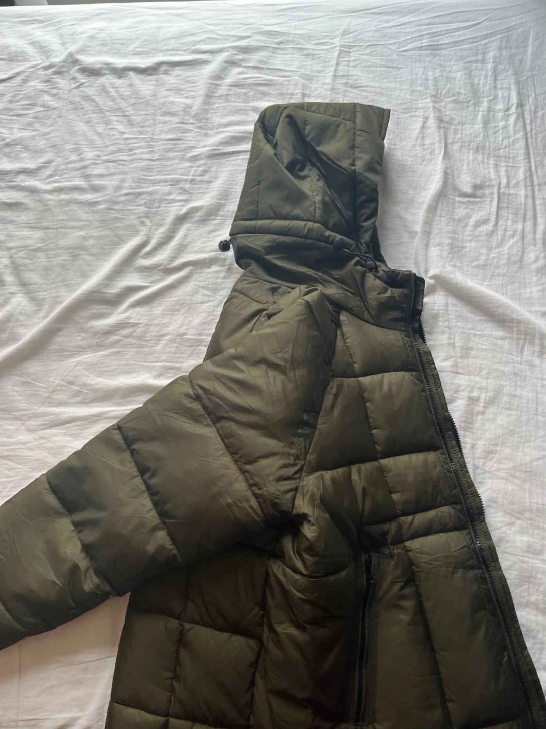 Olivgrön pufferjacka från C.P. Company - 5