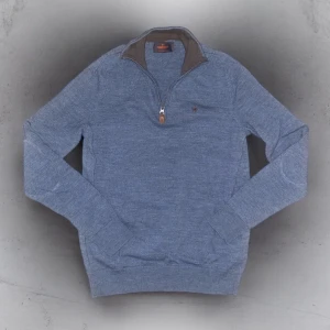 MORRIS HALFZIP - Skick: 8.5/10, inga defekter, bara lite krympt | Storlek S men passar mer XS, modellen är 173, sitter tight | Pris kan diskuteras! 100% merinoull