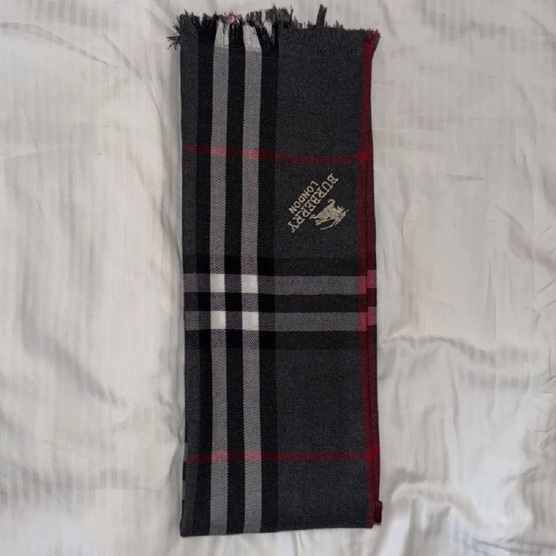 Rutig halsduk från Burberry London