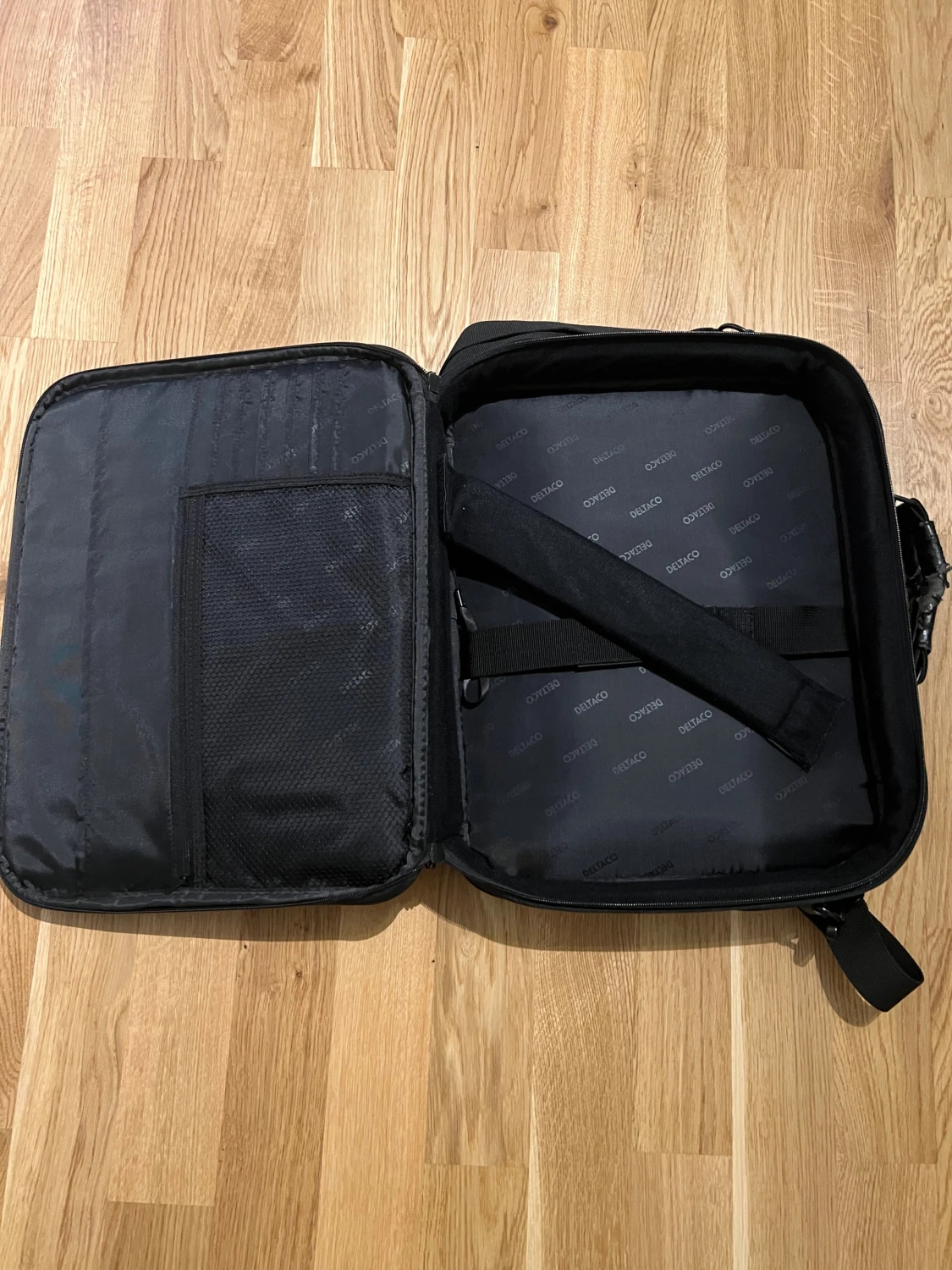 Data Väska / Data Case - 3