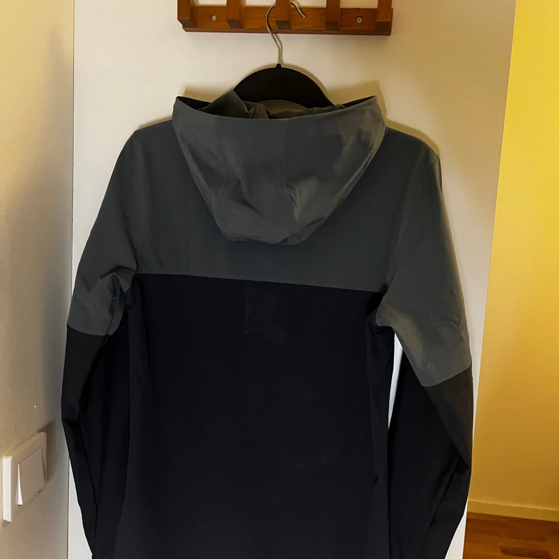 Under Armour vindjacka - 1