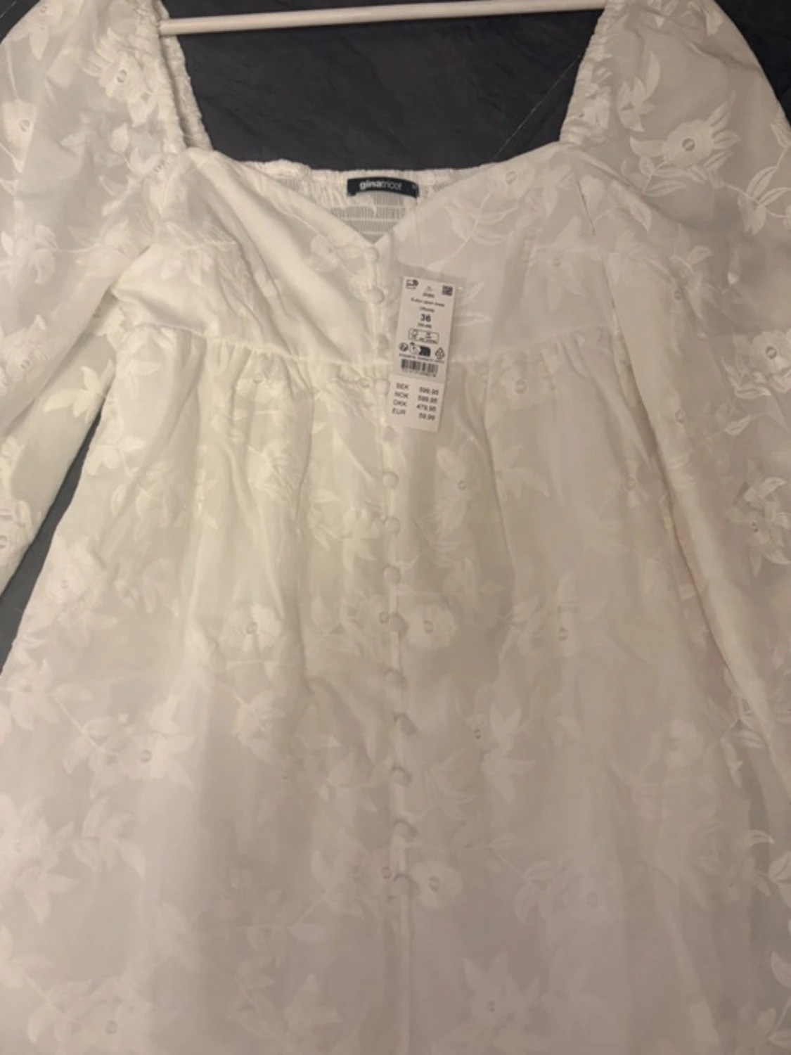 Vit klänning Gina Tricot - 1