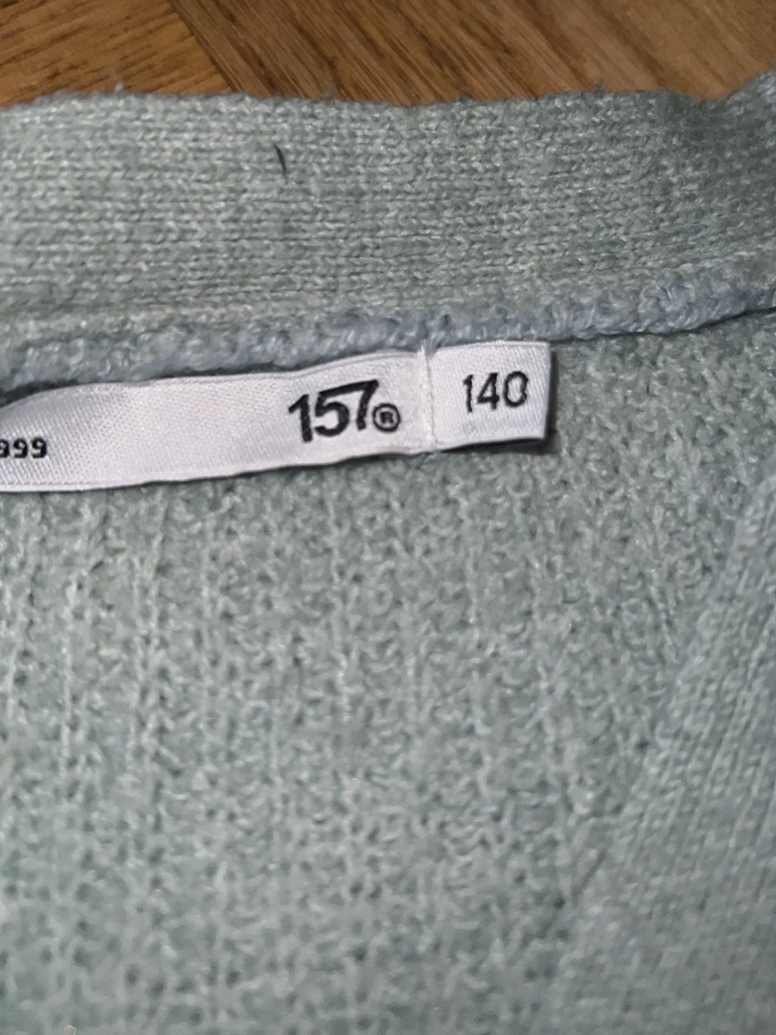 Ljusgrön ribbad kofta från 157 - 1