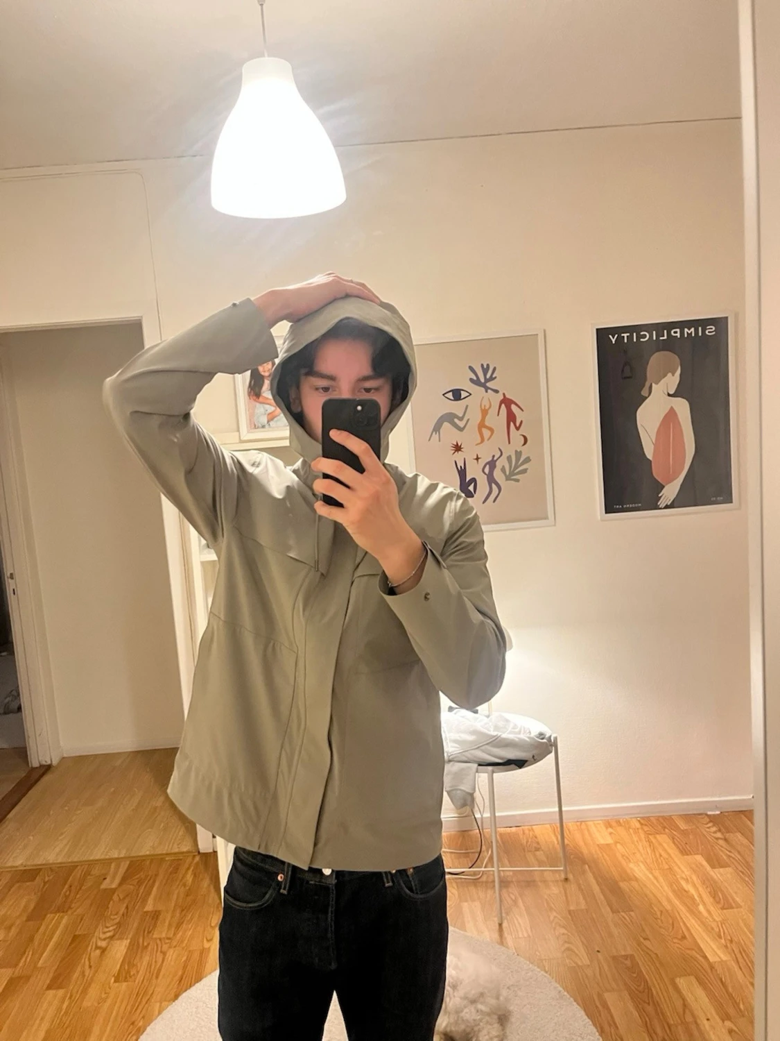 Ljusgrön regnjacka från RAINS - 2