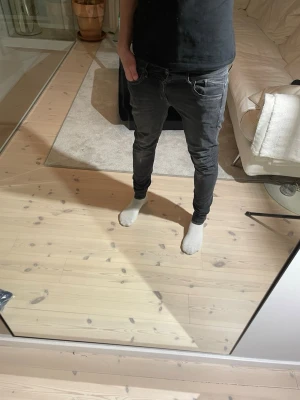 G-Star jeans - G-star jeans | Storlek 29/34 | Mycket bra skick | billigare pris vid köpa av flera jeans på min profil‼️| Skriv till mig vid frågor📩