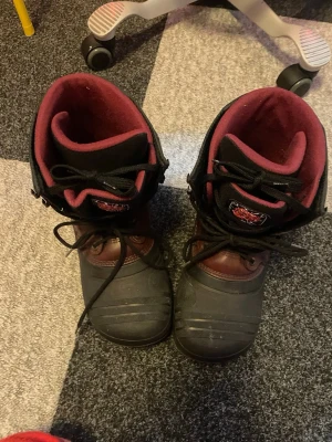 Snowboard boots - Vanliga snowboard boots cirka 41
