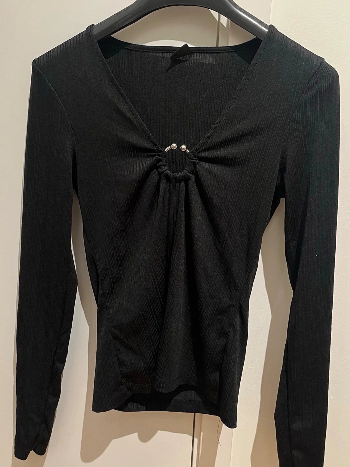 Svart ribbad topp Gina Tricot M