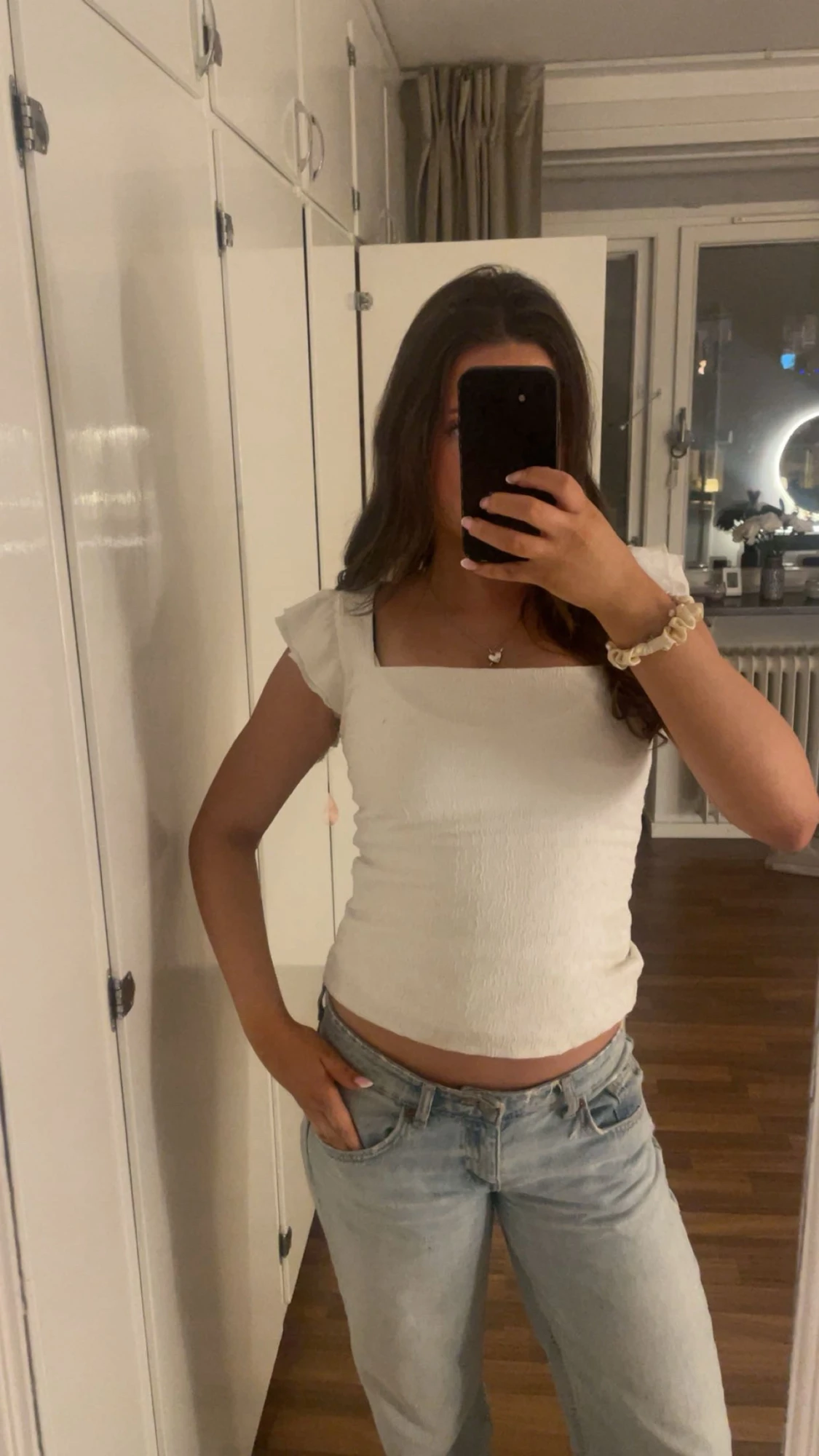 Vit croppad blus med volangärm - 1