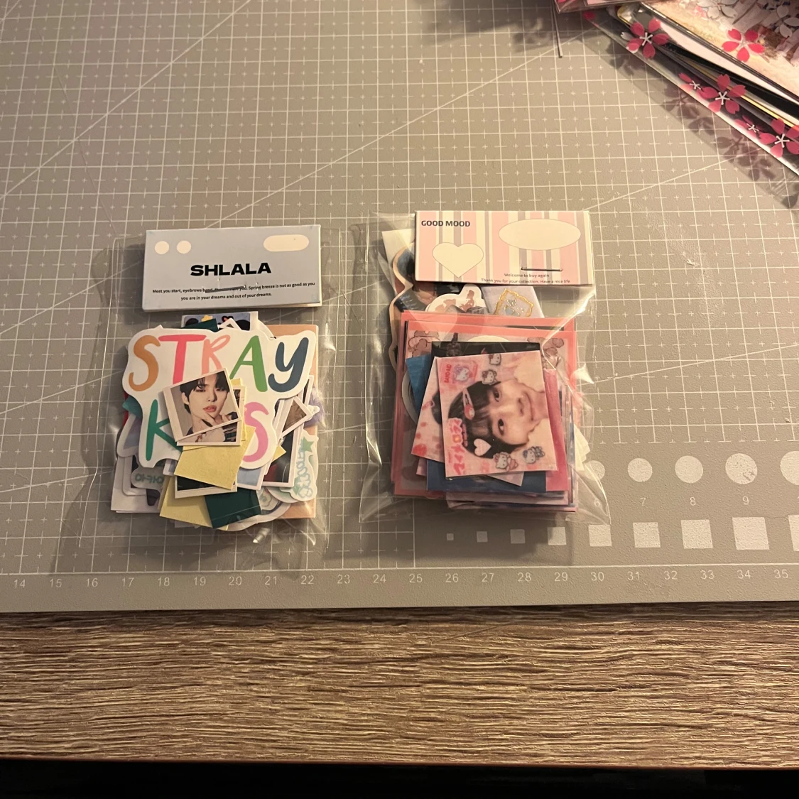 Kpop freebie kit  - 1