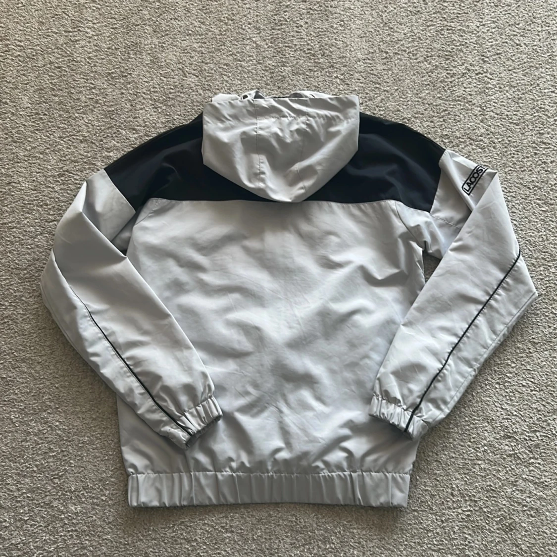 Lacoste grå och svart tracksuit - 1