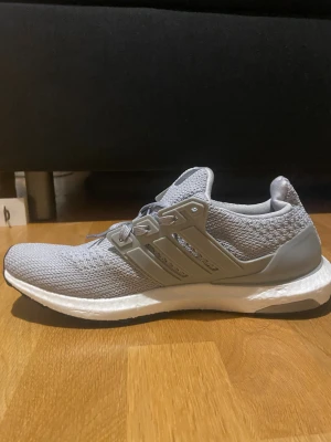 Adidas ultra boost - 43
