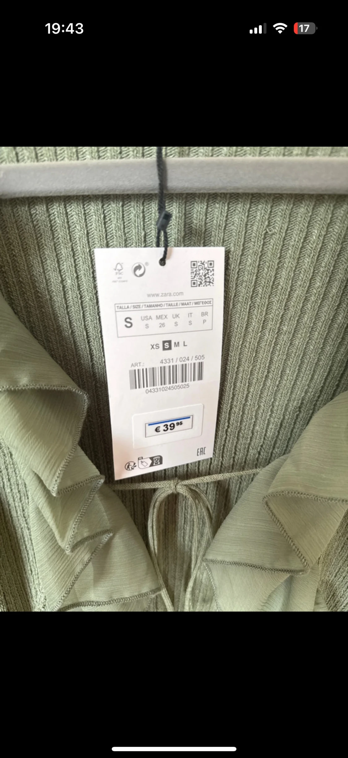 Grön croppad volangtop från Zara - 1