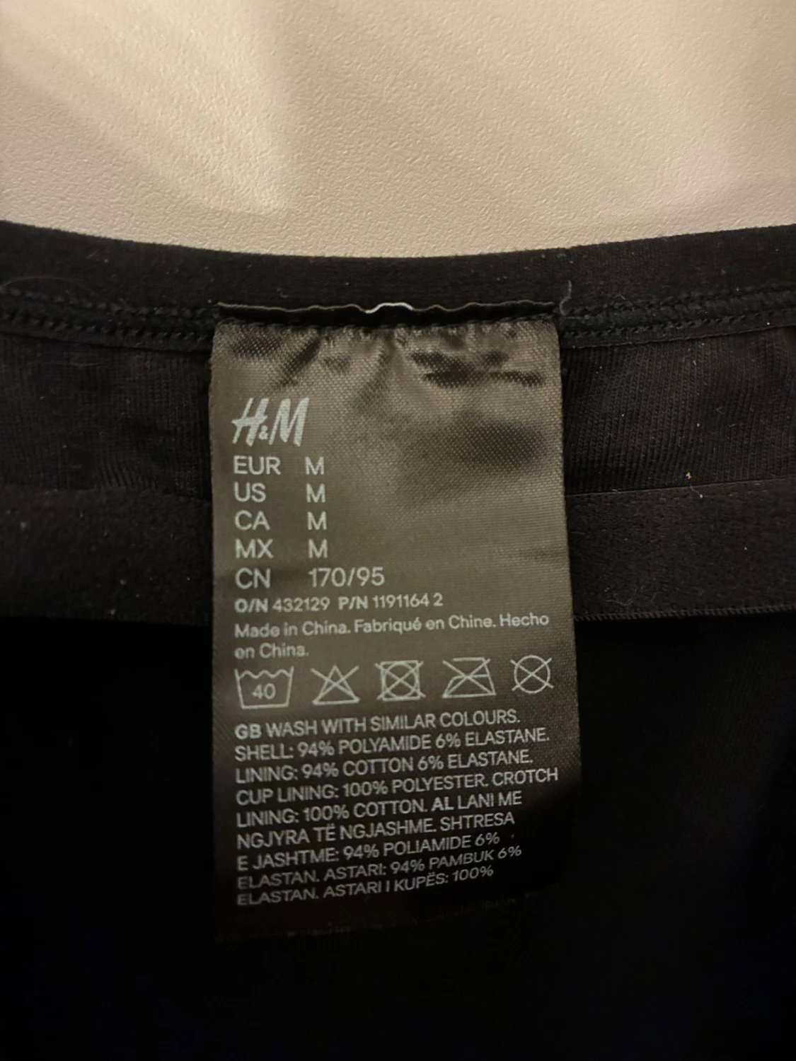 Svart body från H&M