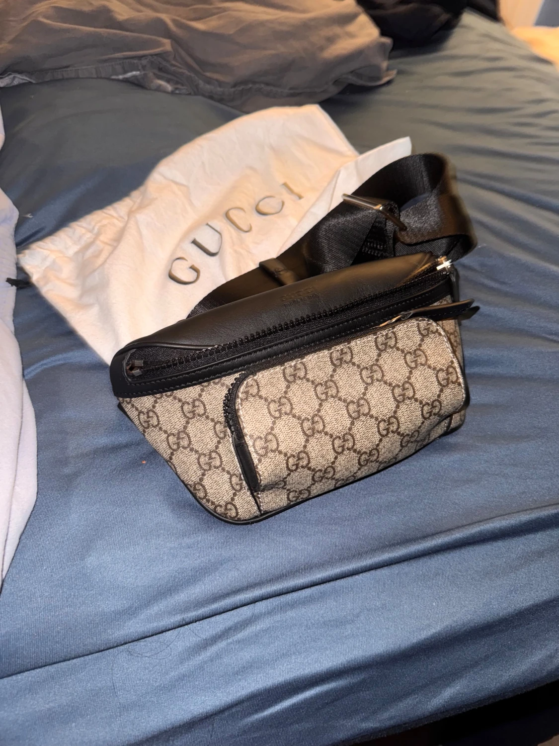 Gucci beige magväska