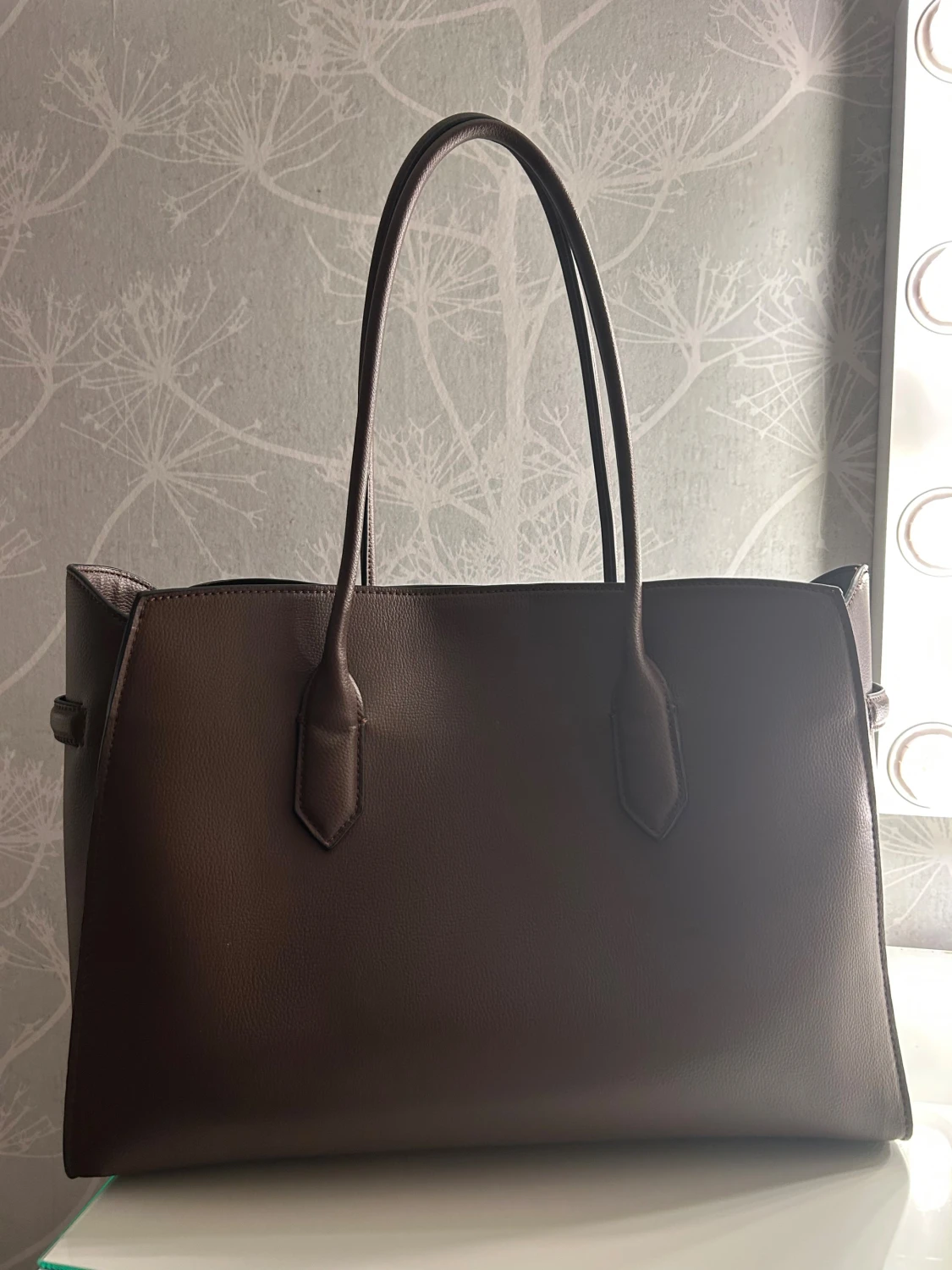 Brun axelväska i skinn - 1