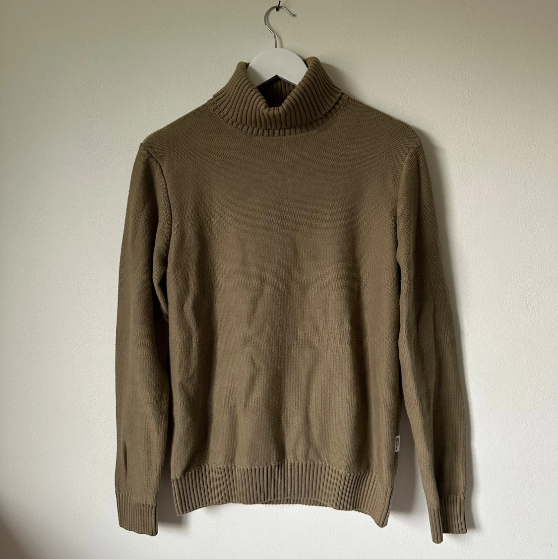 Khaki polotröja från Selected Homme