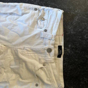 True religion jeans  - Andvänds kanske 1-3 gånger så de är som nya!