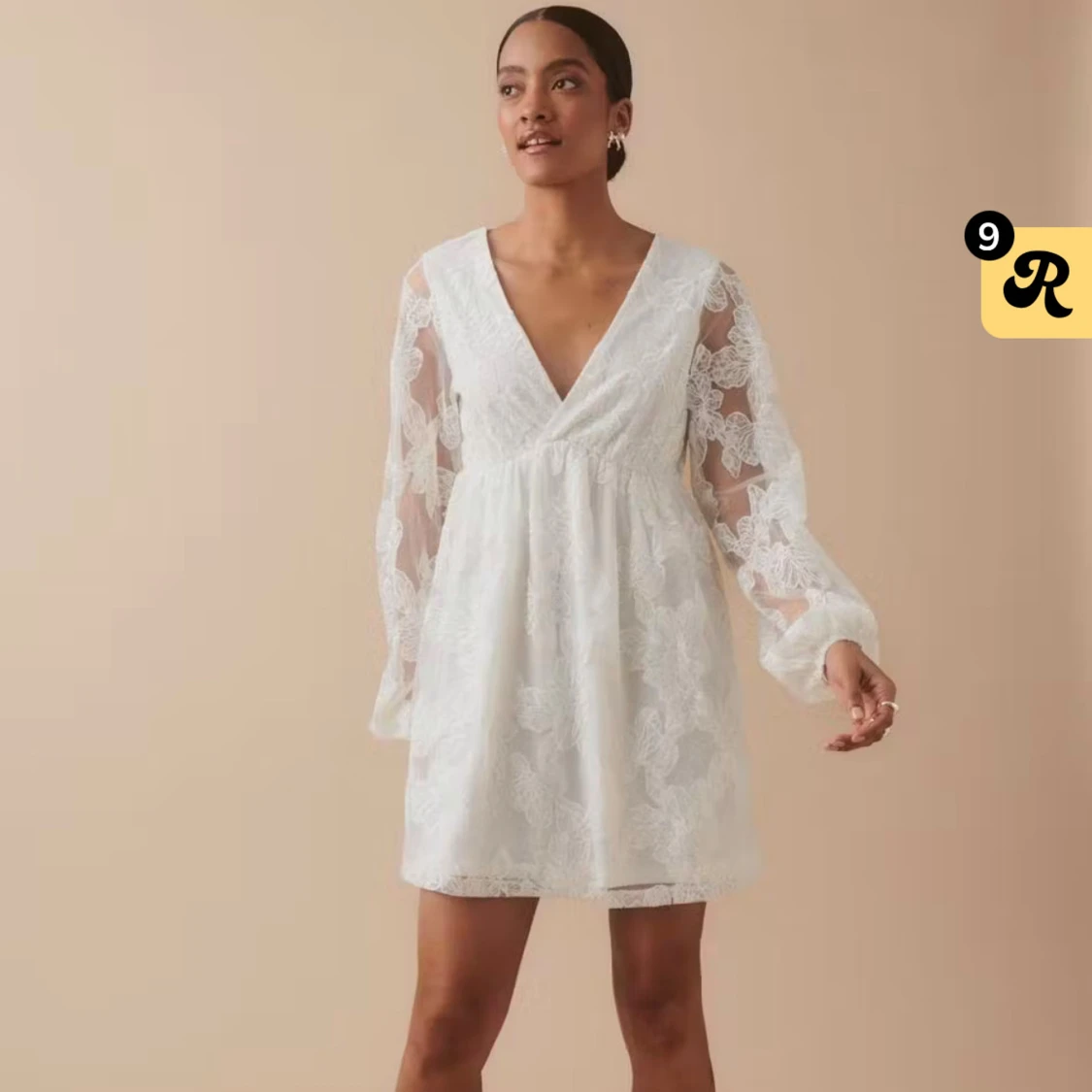 Vit spetsklänning från Gina Tricot