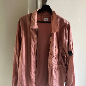 C.P. Company Overshirt - Säljer denna Overshirt i storlek L! Använd vid ett tillfälle! 