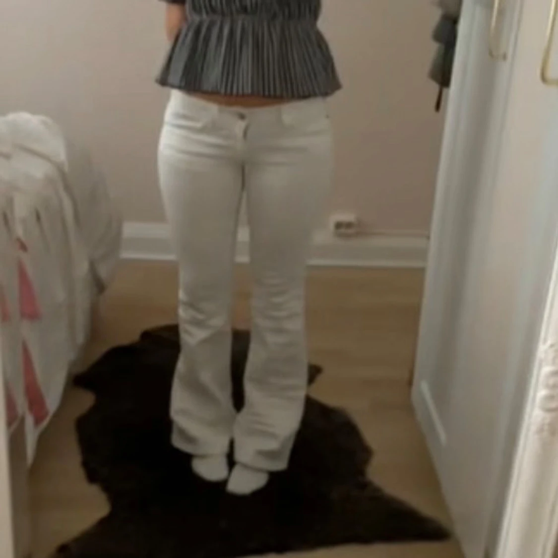Vita lågmidjade jeans från weekday - 2