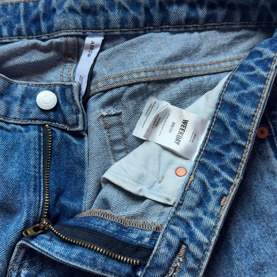 Blå jeans från Weekday Arrow - 1