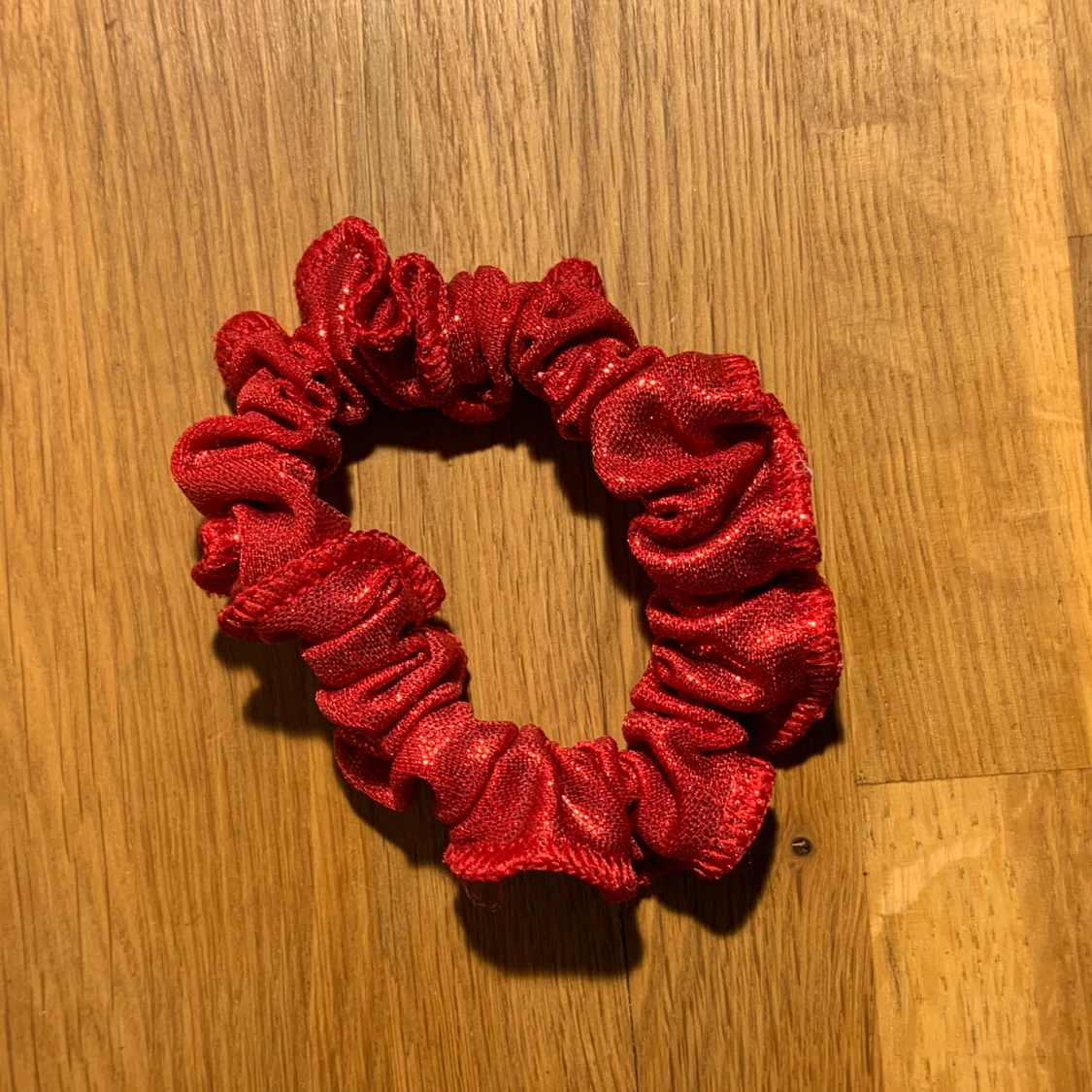 4 st färgglada scrunchies 