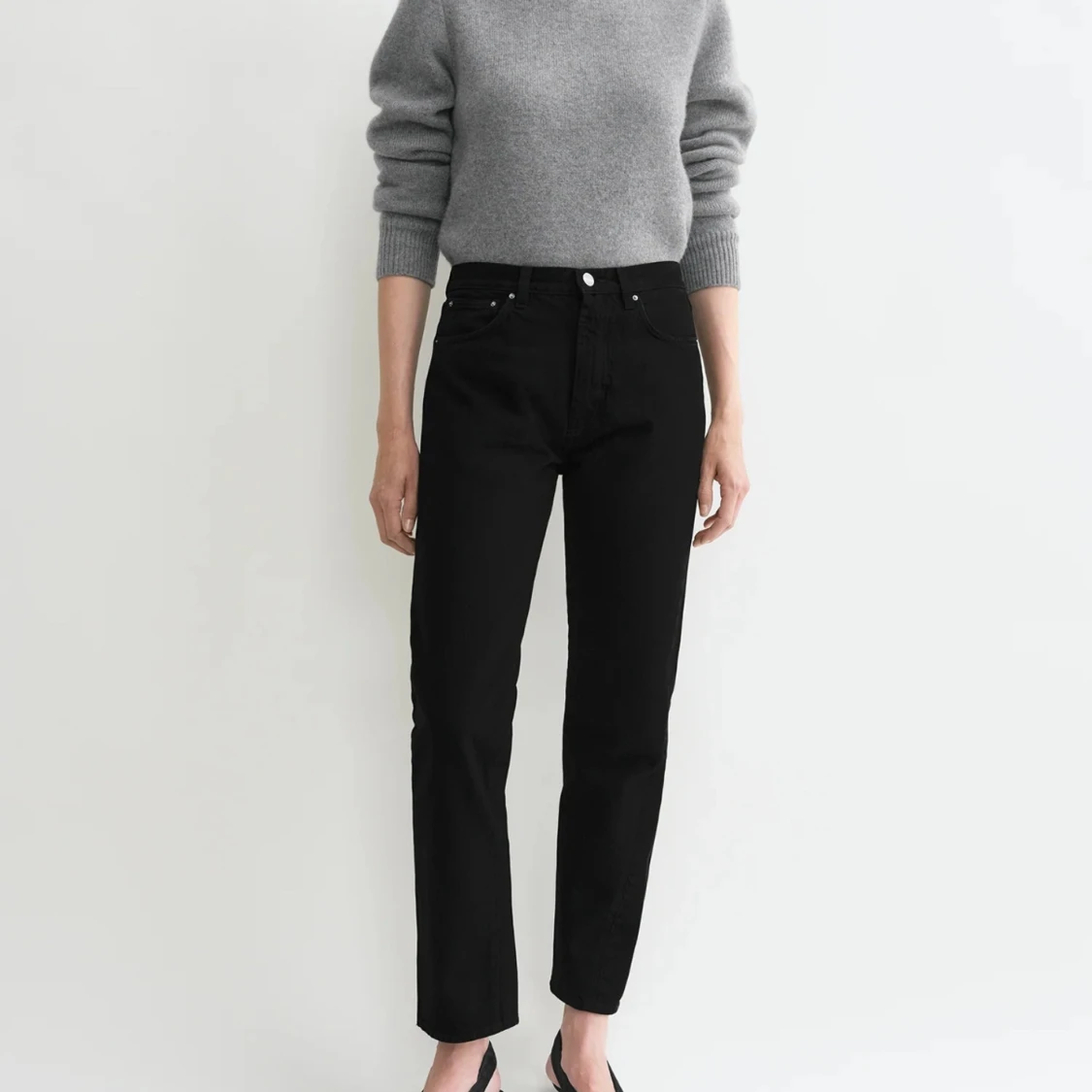 Svarta raka jeans från Totême - 1