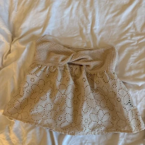 Beige top - Supersöt beige tröja. Storlek M