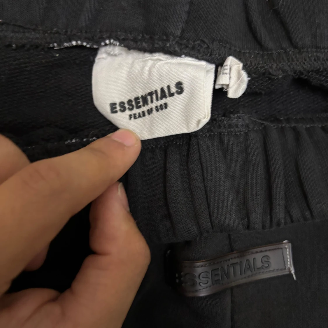 Svarta mjukisbyxor Essentials Fear of God - 1