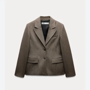 Kavaj - Figursydd kavaj, ny med prislapp. Nypris 1299kr