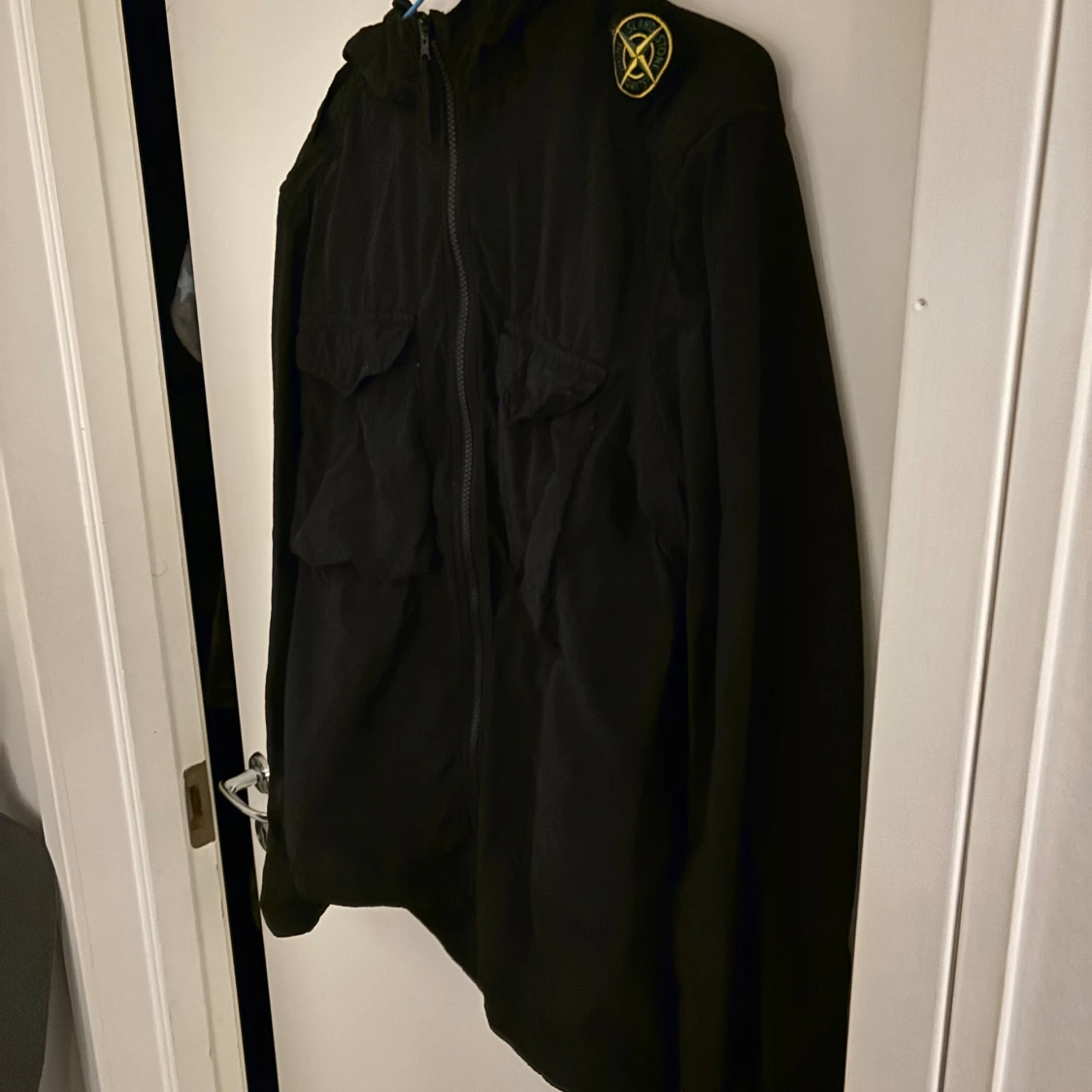 Svart vindjacka från Stone Island - 1