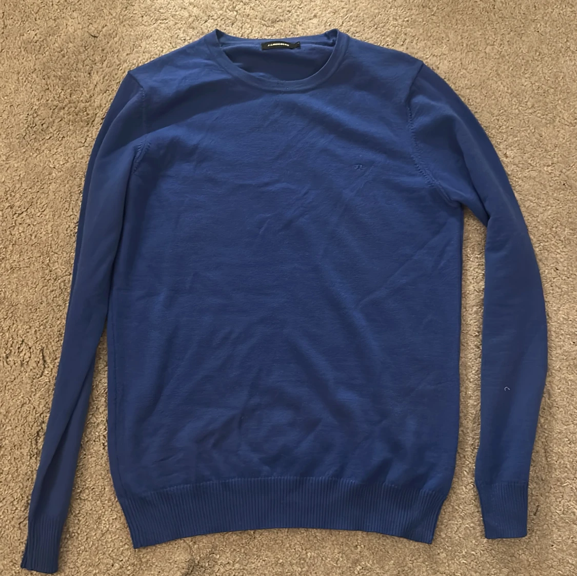 J.Lindeberg blå stickad tröja