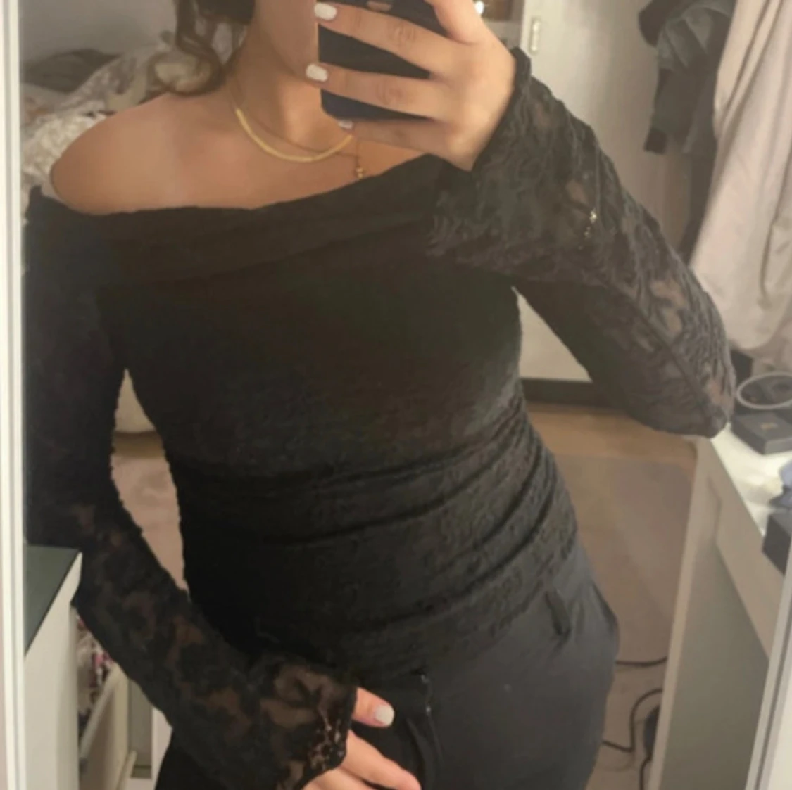 Spetsig off shoulder topp