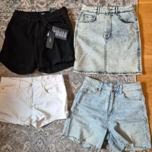 Shorts - Snygga shorts buda och skriv vilket par du vill ha