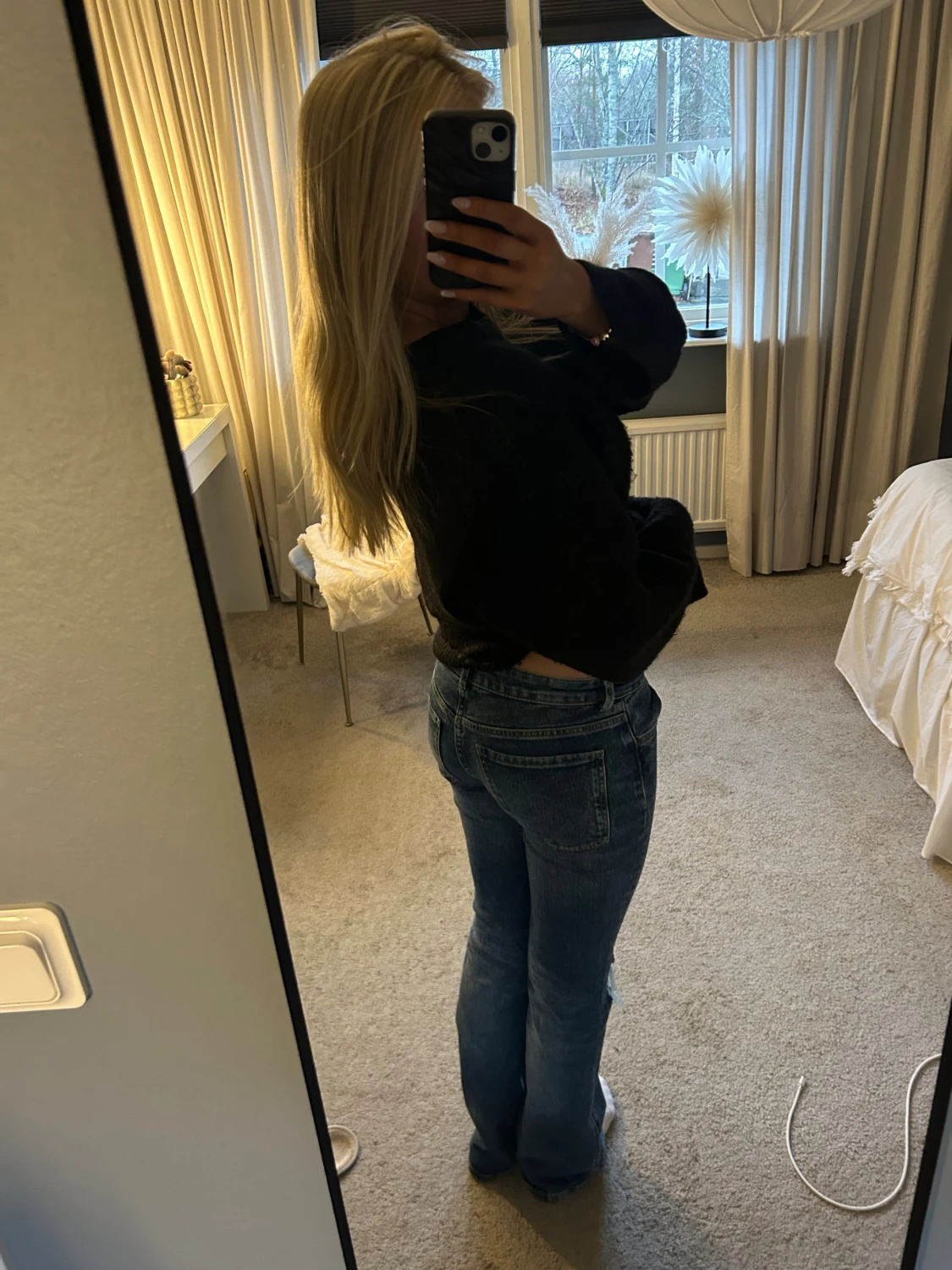 Bootcut jeans med hål - 2