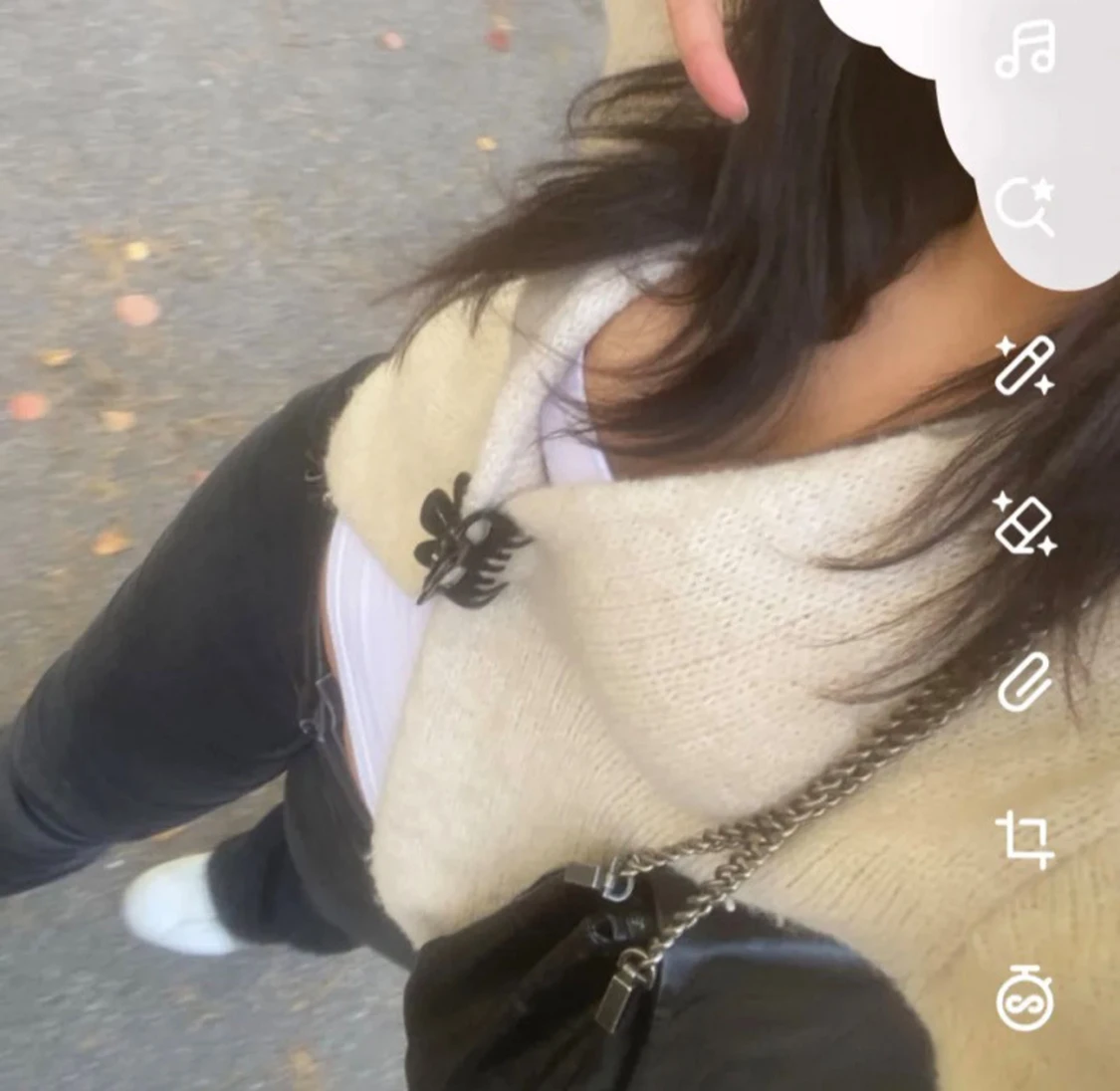 Beige fluffig kofta från Lindex - 1