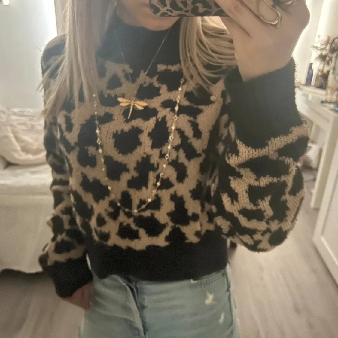 Leopardmönstrad stickad tröja NA-KD