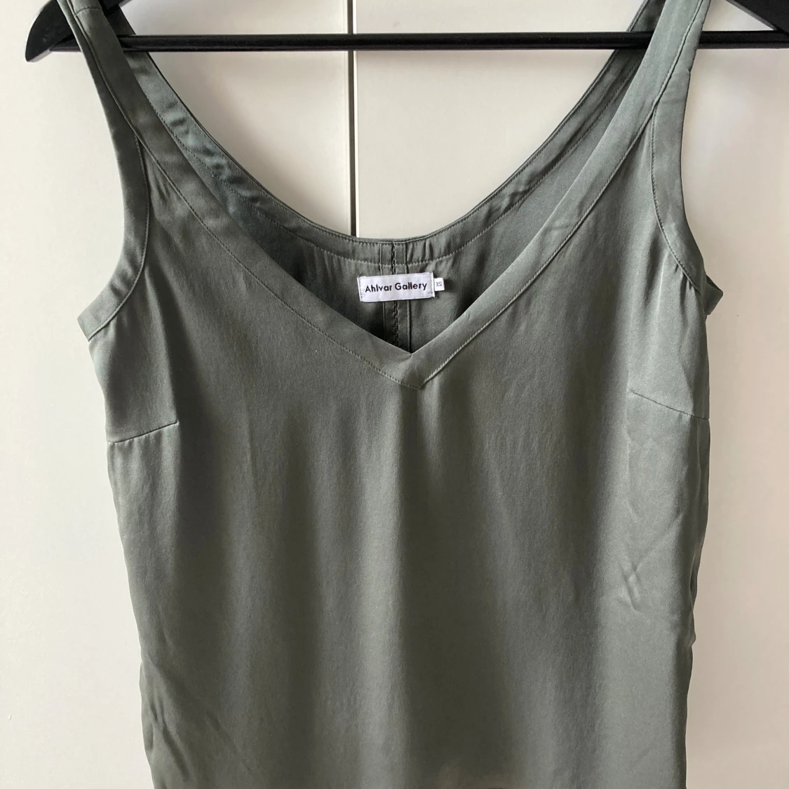 Grågrön linnetopp från Ahlvar Gallery