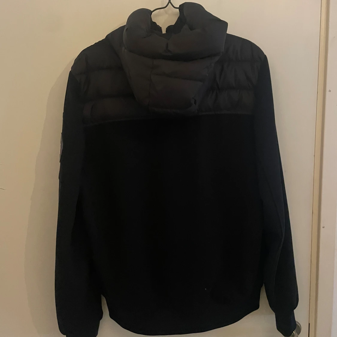 Svart pufferjacka Supply & Demand - 1