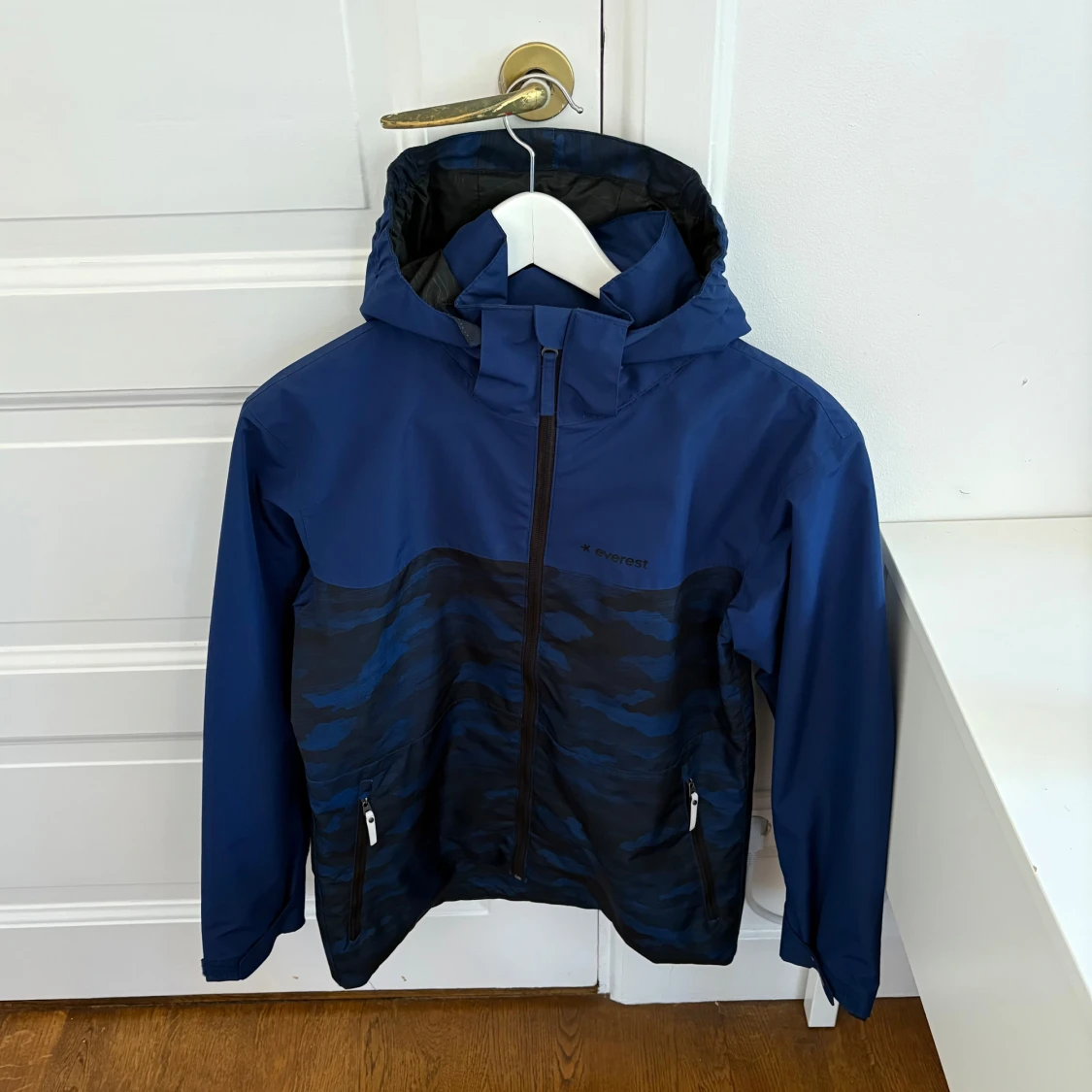 Blå Everest Regnjacka (158-164)