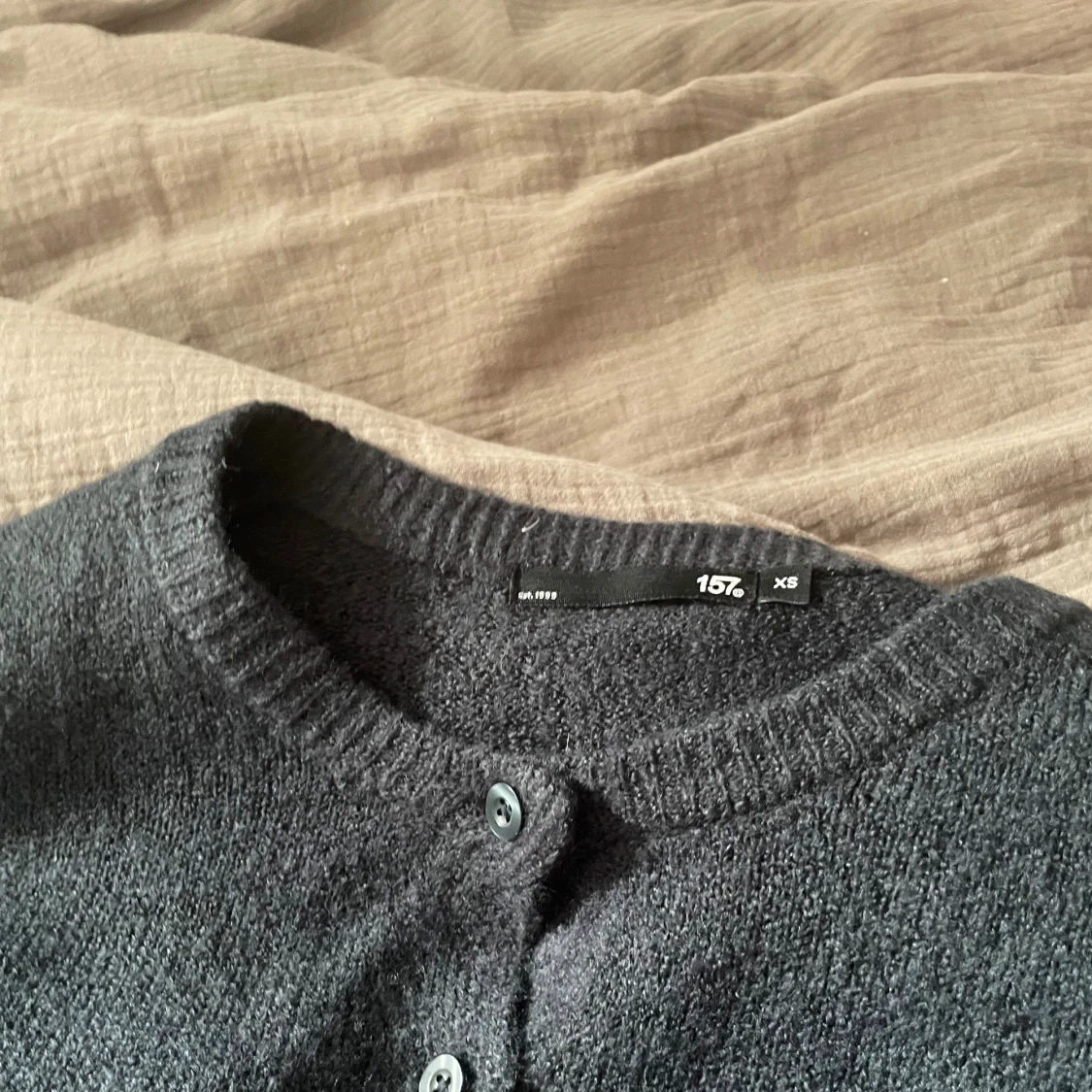 Mörkgrå kofta  - 2