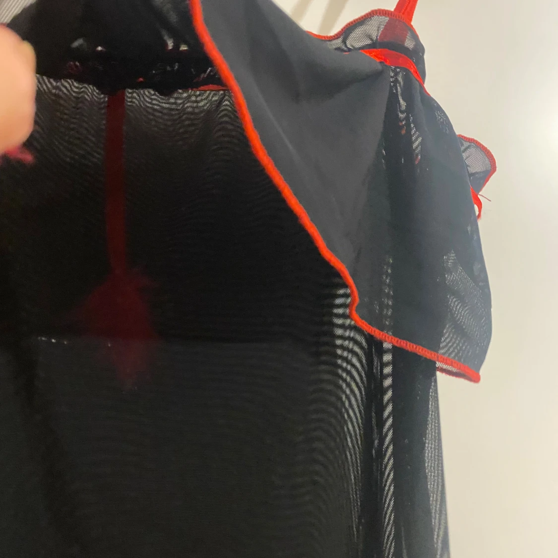 Svart nattlinne  - 4