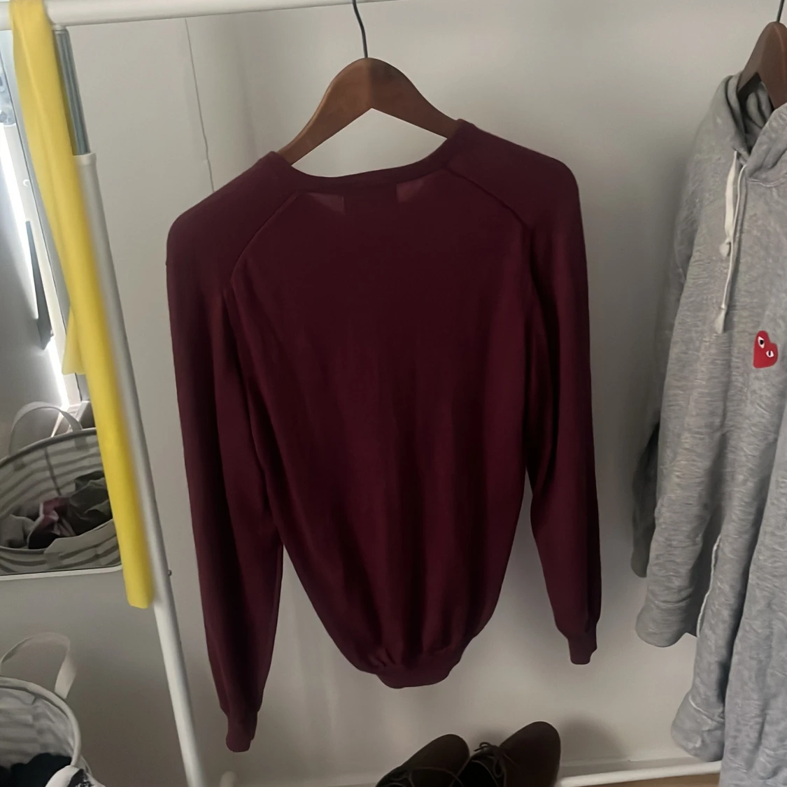 Vinröd merinoullströja Alan Paine - 1