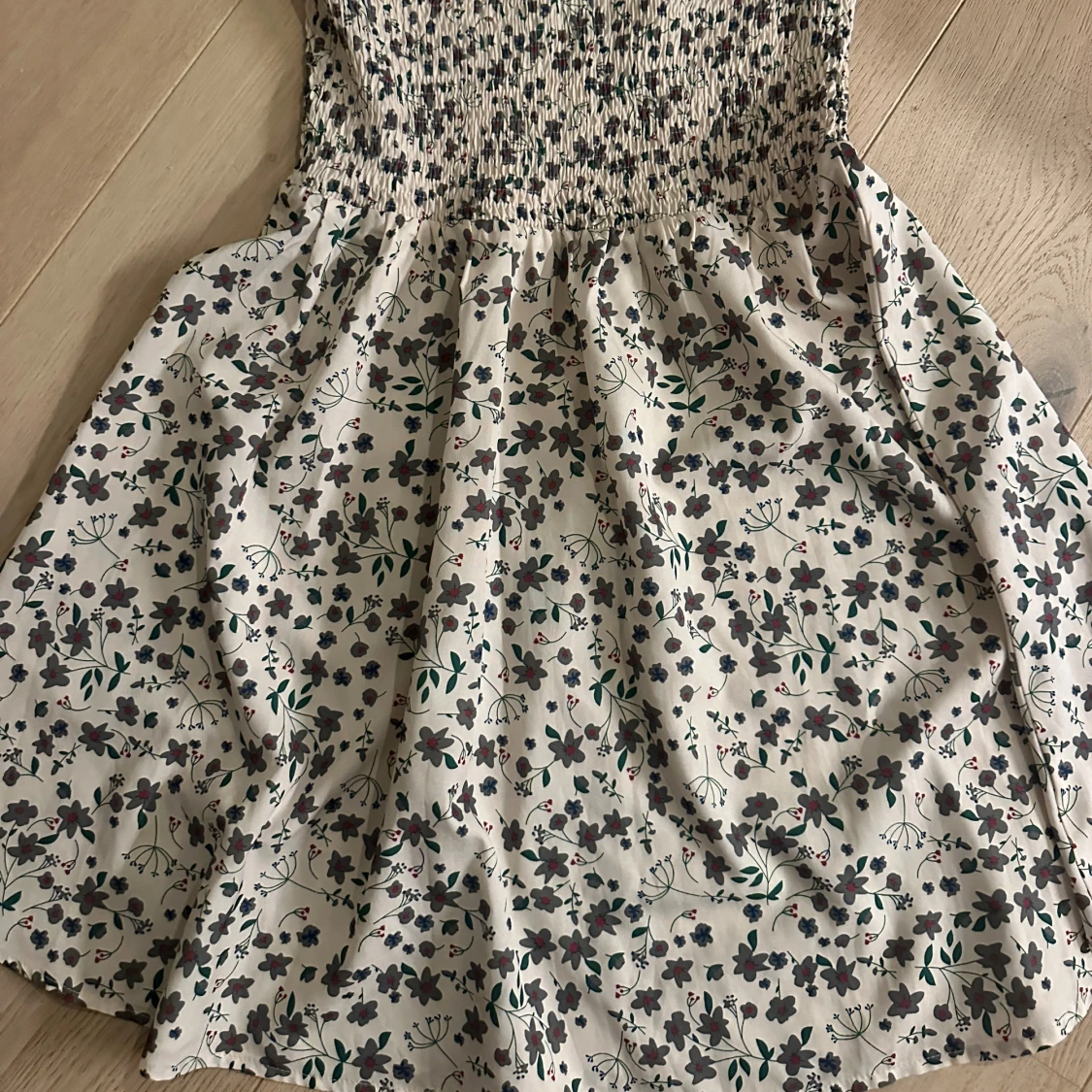 Blommig tubklänning i bomull - 2